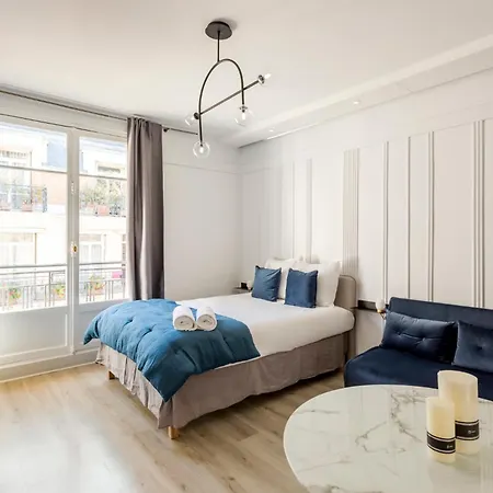 Aparthotel Square Villaret 4*